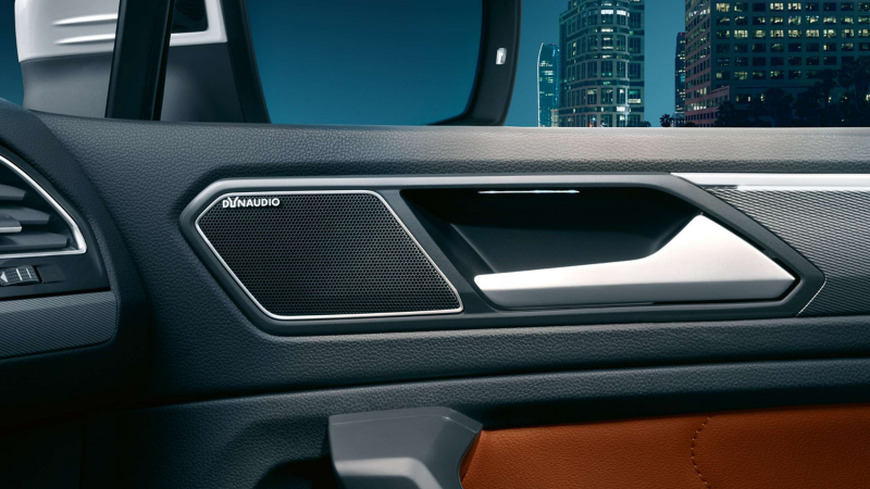 The DYNAUDIO system pillar speaker in the Volkswagen Tiguan