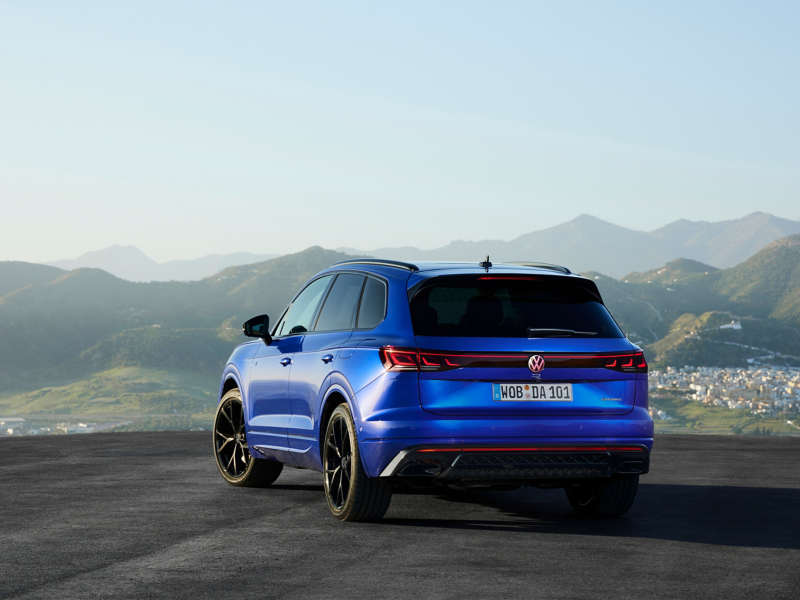 Volkswagen Touareg eHybrid rear view