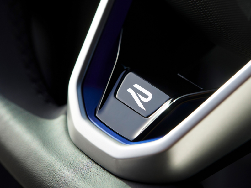 Touareg eHybrid steering wheel controls