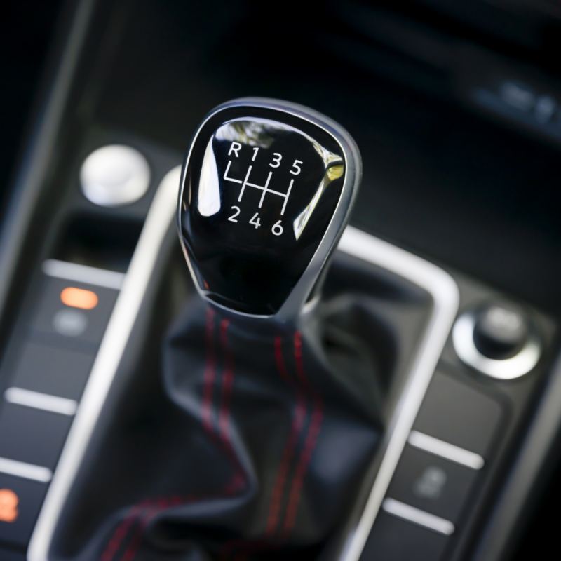 Close-up of a 2025 Jetta GLI manual gear shifter with a 6-speed pattern.