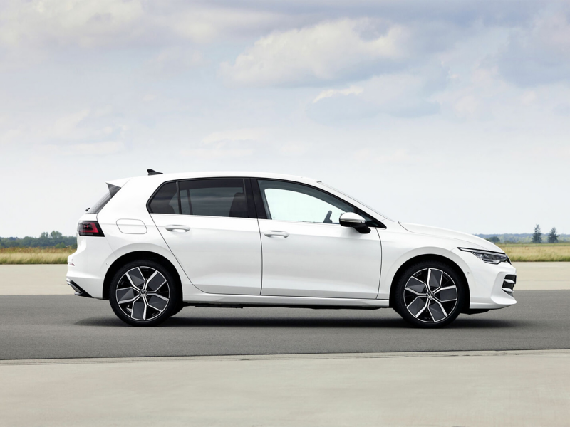 Volkswagen Golf side view
