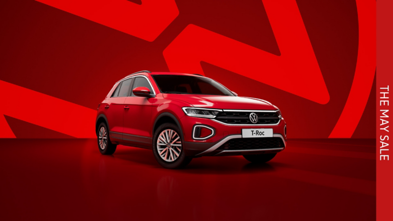 Front three quarter view of a VW T-Roc
