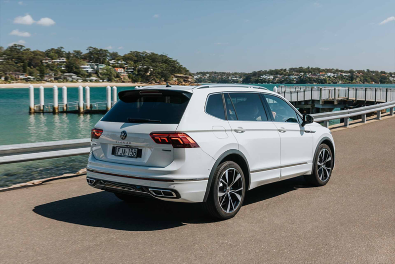 Close up on the Volkswagen Tiguan Allspace Alloy Wheel