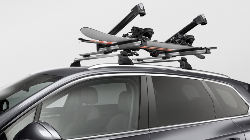 VW Accessories ski and snowboard carrier on a VW Touareg
