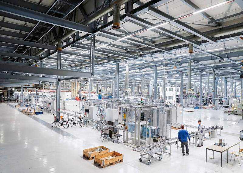 Drone footage of the production line at the Salzgitter plant