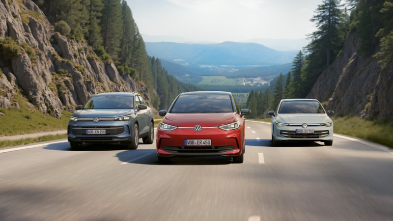 Une partie de la gamme Volkswagen : ID.3, Tiguan, et Golf.