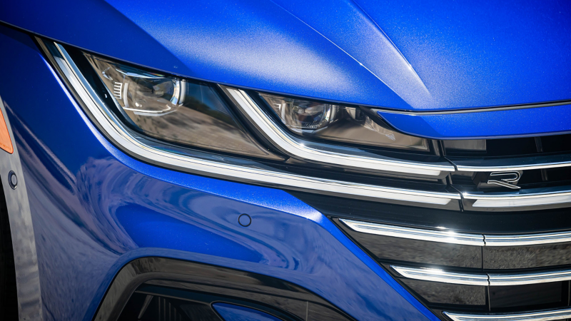 The 2022 Volkswagen Arteon headlight with upgraded R logo.