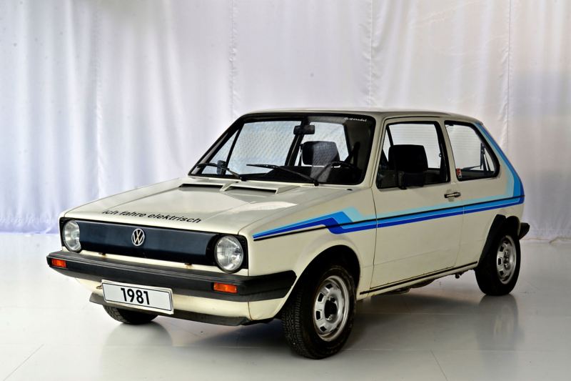 Front ¾ view of the 1981 Volkswagen Golf I CitySTROMer.