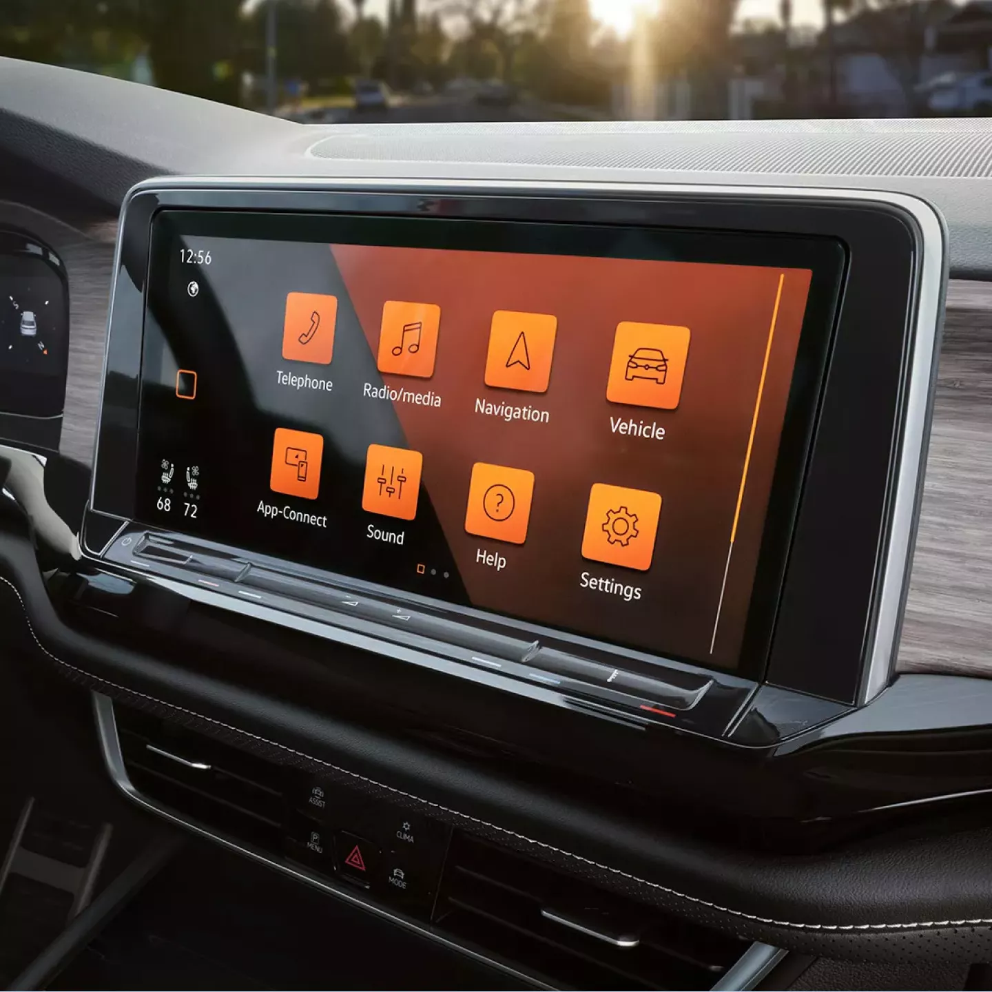 Volkswagen Atlas technology display