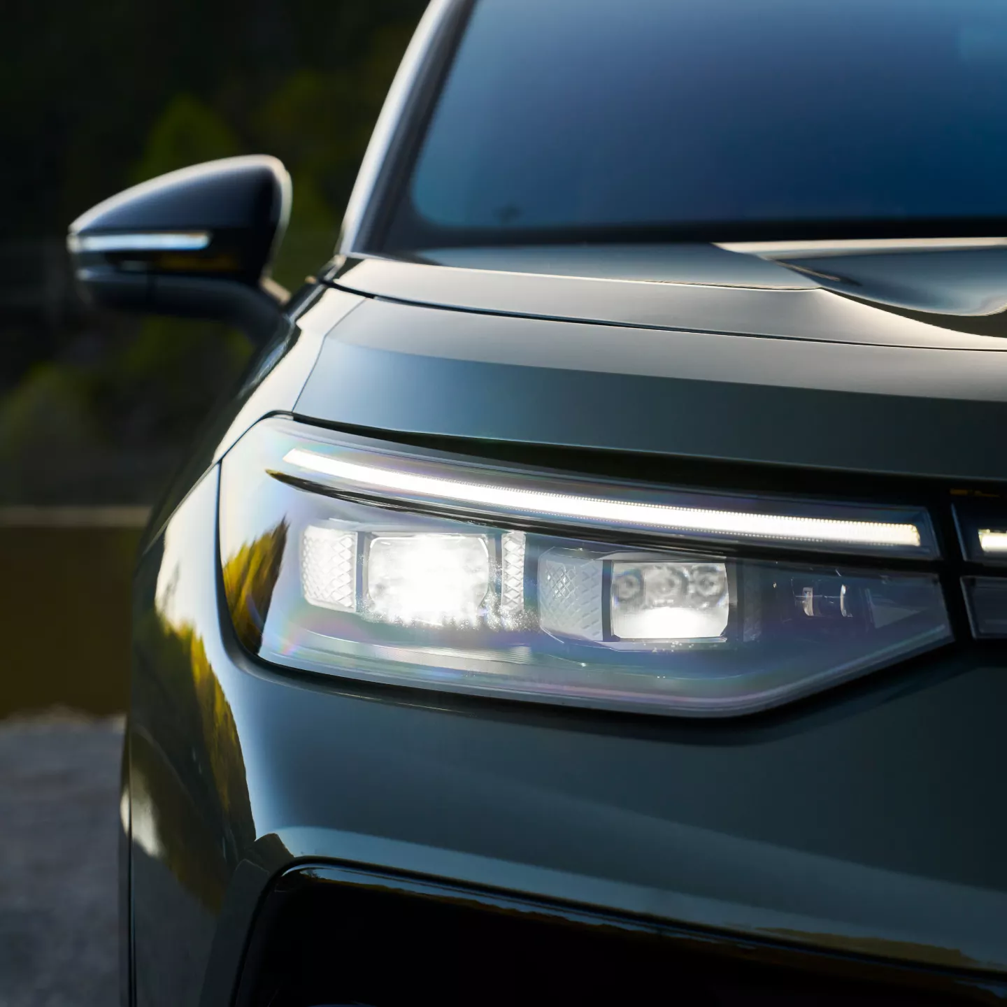 2026 Volkswagen Tiguan exterior front view