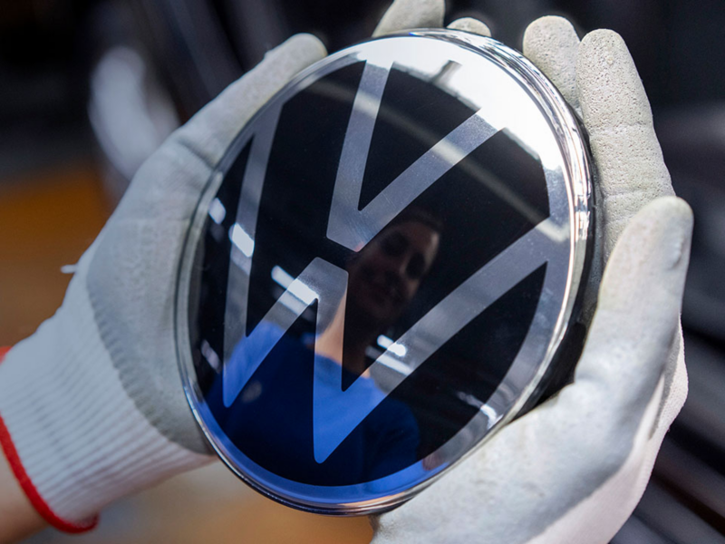 VW emblem