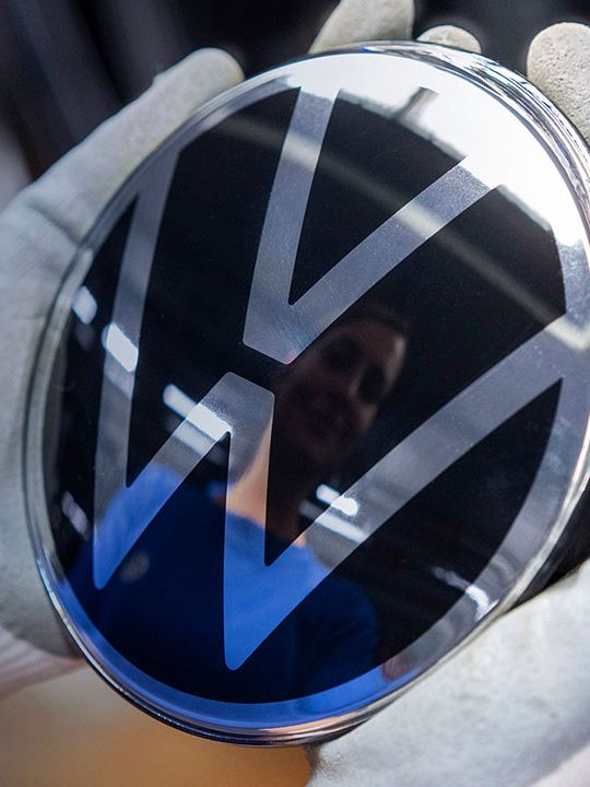 VW emblem