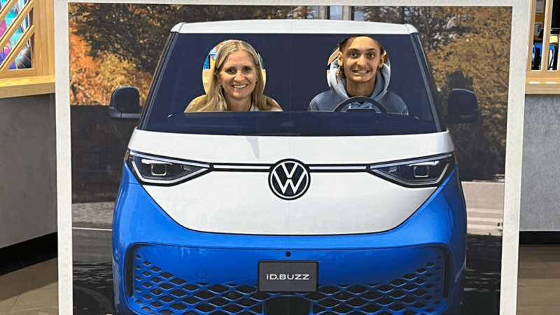 Picture gallery of two women in an ID. Buzz car cutout