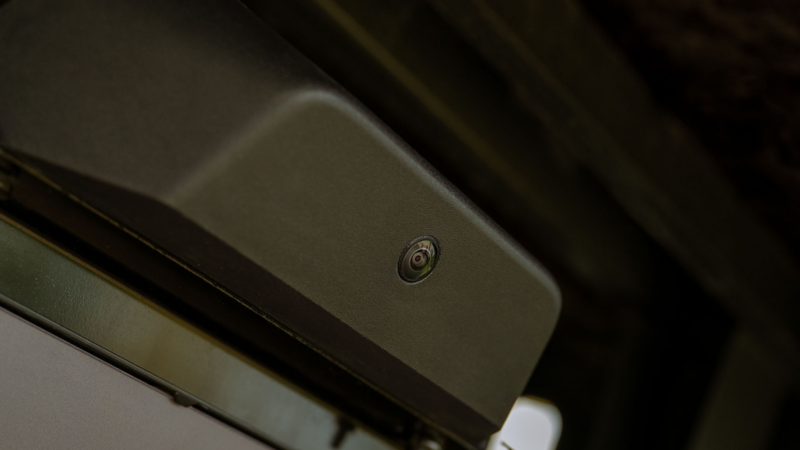 Detailbeeld van de achteruitrijcamera van de nieuwe Transporter Pick-up Dubbele Cabine