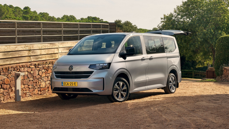 Nieuwe e-Caravelle met metallic zilveren lakkleur