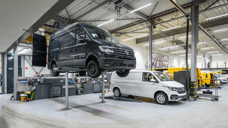 Volkswagen Bedrijfswagens in de werkplaats voor onderhoud