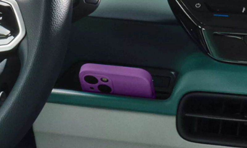 Detailbeeld opbergvak voor draadloos opladen van je smartphone in de ID. Buzz