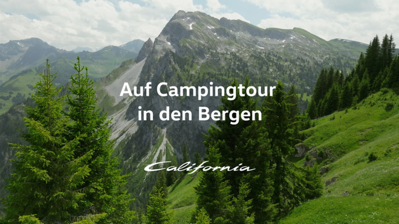 Sanfter Blick über üppig grüne Berge bei Tageslicht.
