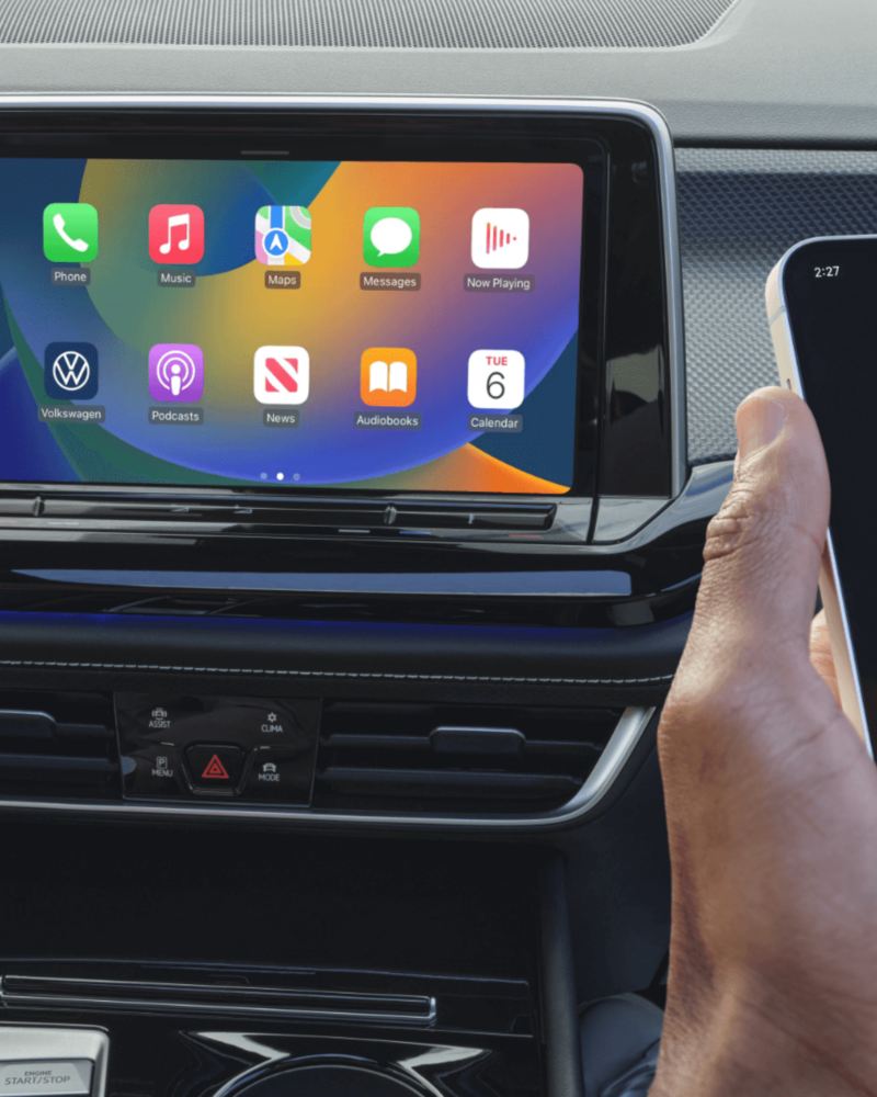 A image showcasing the features of Apple CarPlay
