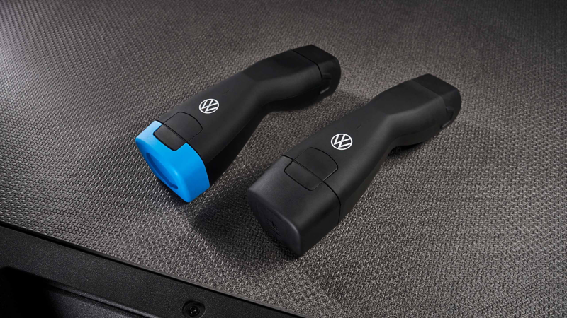 Zwei Versionen des PowerSocket von VW Zubehör