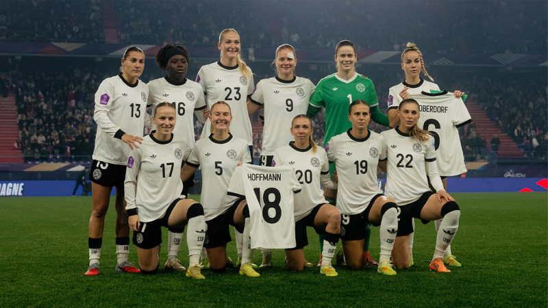 Mannschaftsfoto der deutschen Nationalmannschaft der Frauen