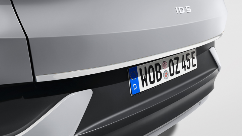Schutzleiste für die Heckklappe von VW Zubehör an einem VW ID.5
