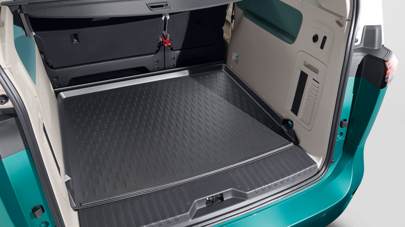 Plateau de coffre issu des Accessoires VW installé dans le coffre d’une VW ID. Buzz
