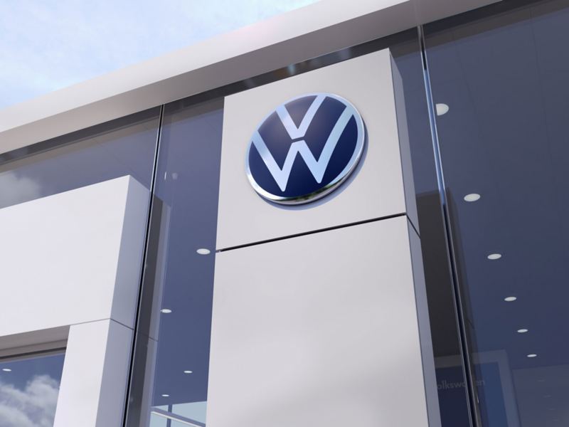 Logo Volkswagen umieszczone na punkcie dilerskim Volkswagena