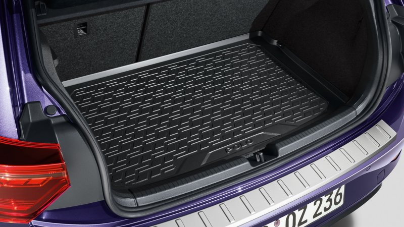 Bac de coffre des Accessoires VW avec inscription « Polo »
