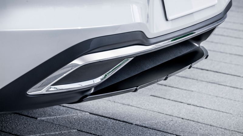 Sportieve achterbumperschort op een VW Golf 8 – Oettinger-aerodynamica