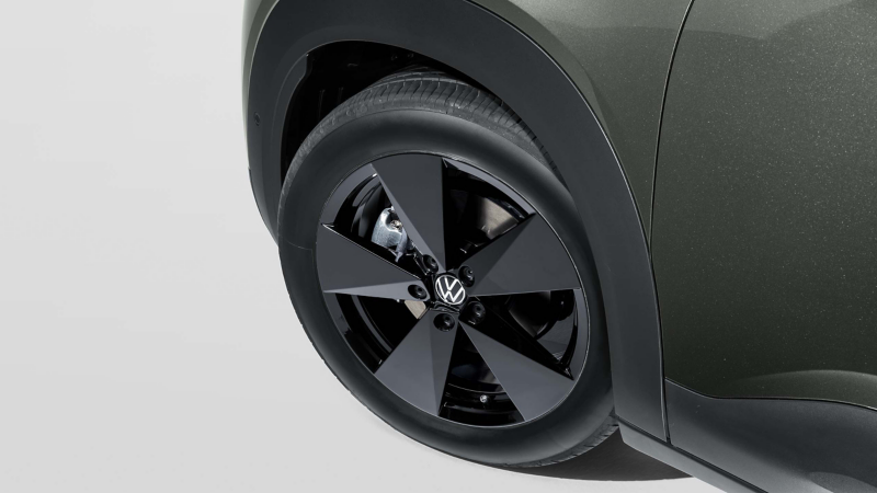Czarne felgi aluminiowe „Riga” – Akcesoria Volkswagen