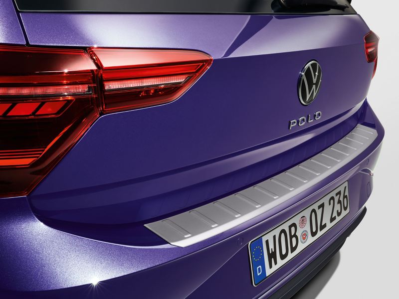 Listwa ochronna pokrywy bagażnika w kolorze chromu z oferty Akcesoriów VW do Volkswagena Polo
