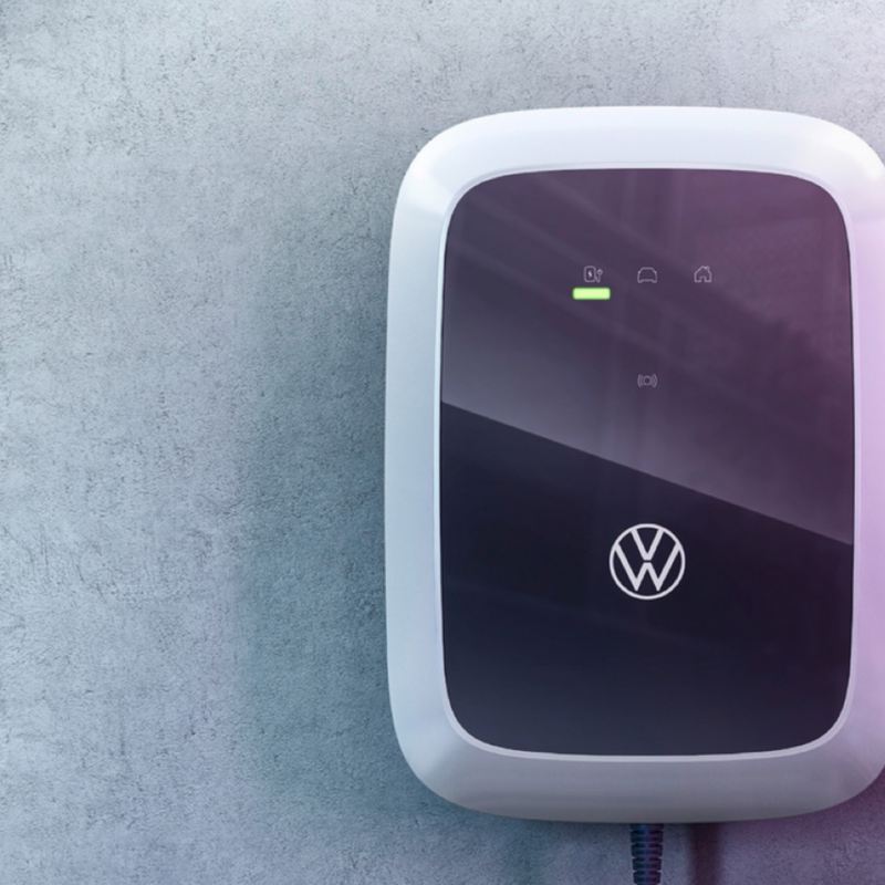 Detalle del cargador ID. Charger de Volkswagen con la funcionalidad ID. Charger Connect