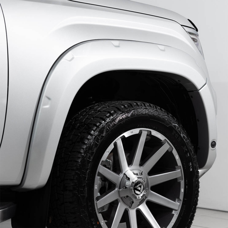 Flared wheel arches