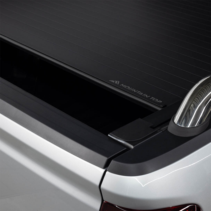 Manual roll cover