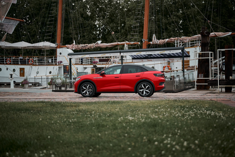 A view of the electric top sports seat of the VW ID.3 with the massage function and high-quality upholstery.