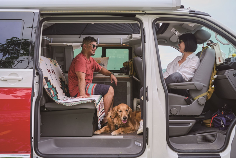T6.1 California 車室寬敞，滿足戶外玩家樂旅生活，帶大型犬一同出遊也不覺擁擠。