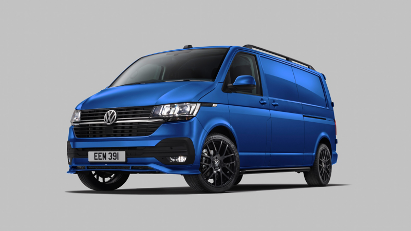 Transporter 6.1 with accessories