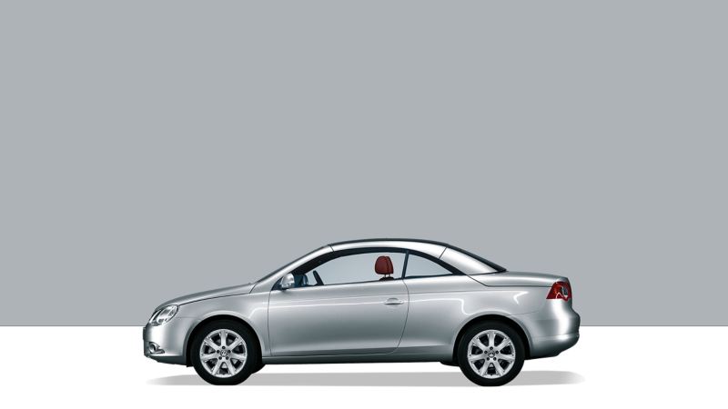 Side view of Eos on a light grey background