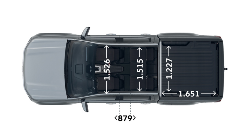 Måttskiss VW Amarok Life: interiör bredd framsäte 1 526 mm, baksäte 1 515 mm, flakyta bredd 1 227 mm, längd 1 651 mm.