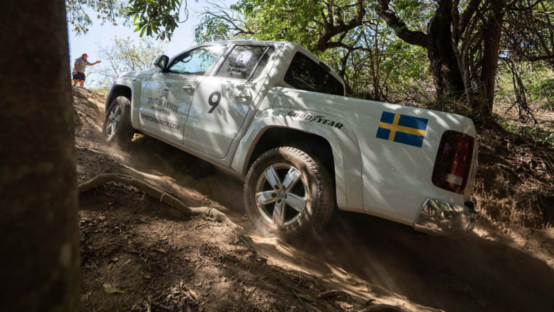 Vägvisare i backarna i världens största offroadtävling med Amarok