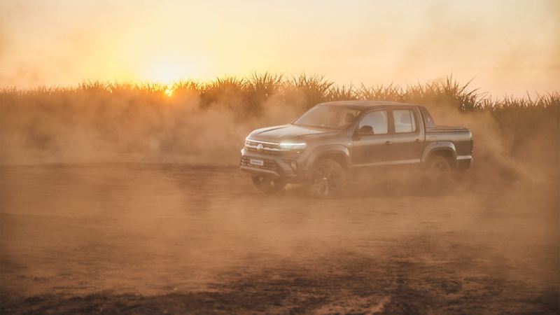 Amarok levantando poeira