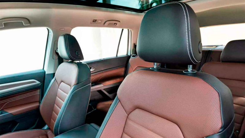 Limpieza del interior tu auto - Consejos para lavar y proteger del sol los asientos o vestiduras.