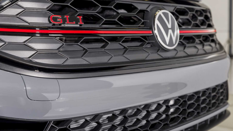 Lanzamiento de GLI 40 Aniversario, el Jetta deportivo que cumple 4 décadas en México. Motor, interiores y precio oficial.