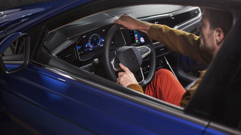 Cómo cotizar un carro seminuevo - Guía para calcular valor de auto con ayuda de Libro Azul