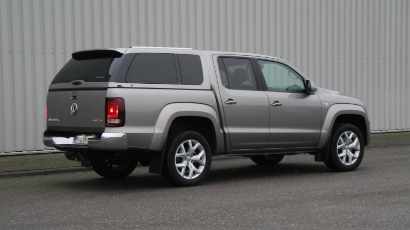 Amarok met heavy duty en sport deluxe hardtop