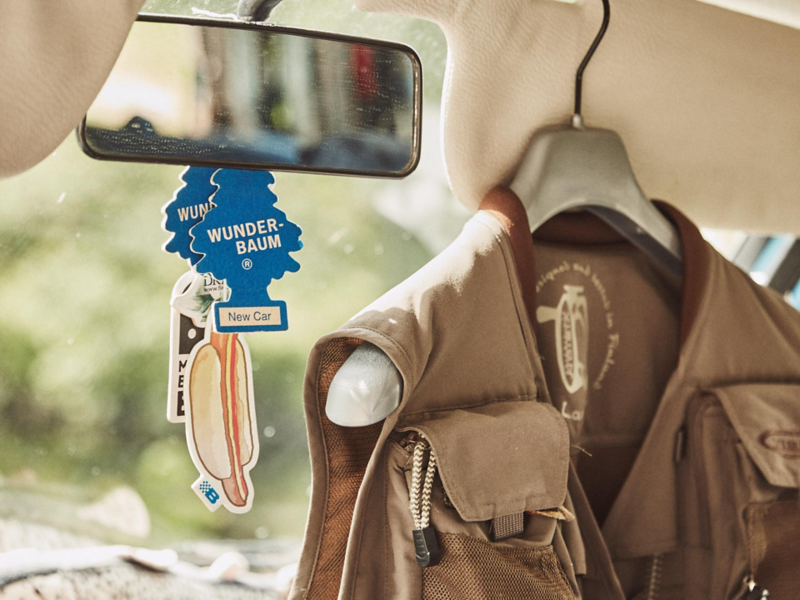 wunderbaum och campingskjorta i en VW folkasbuss