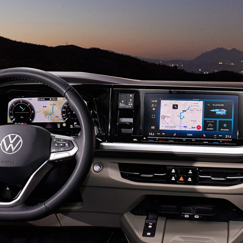 Instrumentpanelen i en VW California.