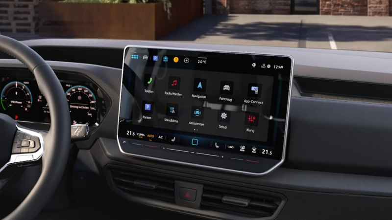 close up of the infotainment system in the caddy cargo