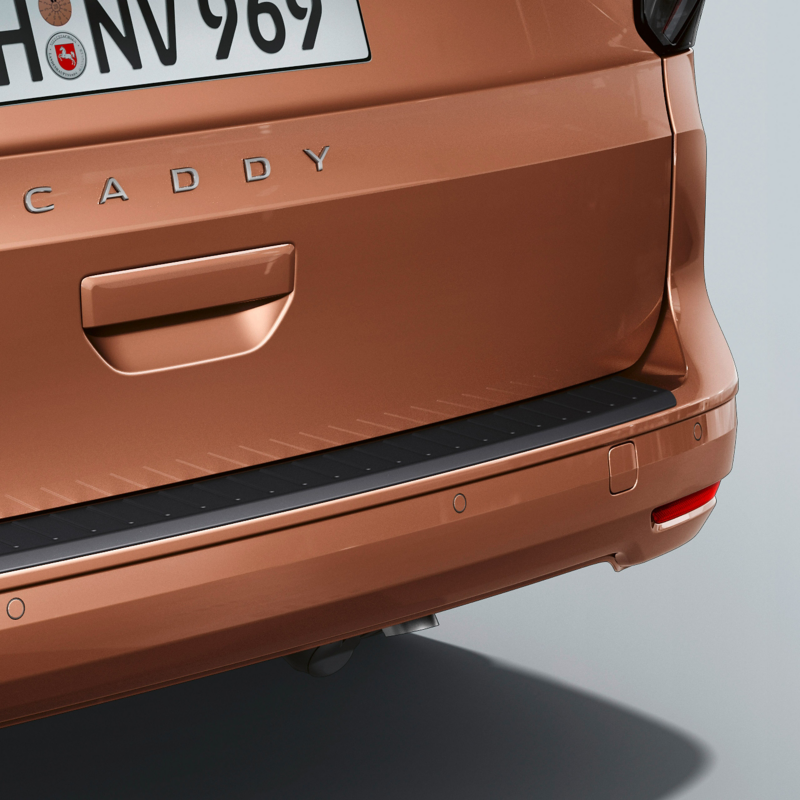 Lastkantskydd på en VW Caddy.